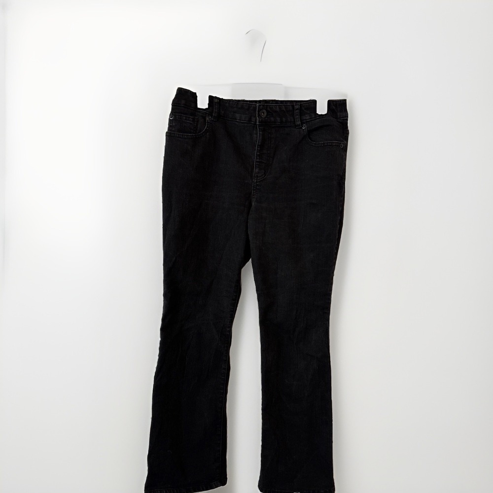 Chico's Ultimate Fit Barely Flare Leg Jeans Black Short Size 1.5 US 10/12